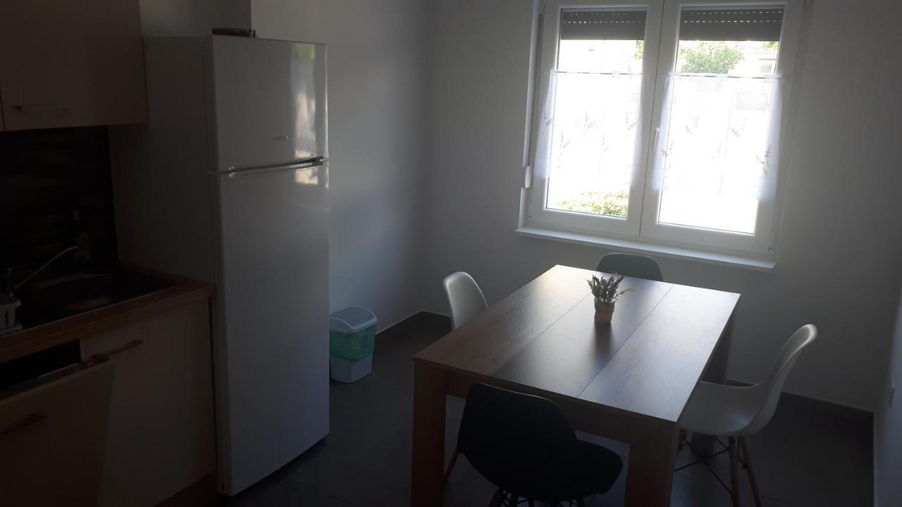 Apartments Kristina ツリクヴェニツァ エクステリア 写真