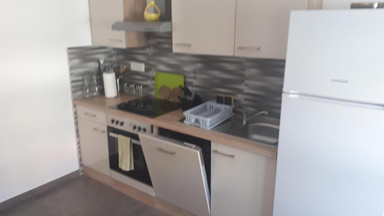 Apartments Kristina ツリクヴェニツァ エクステリア 写真
